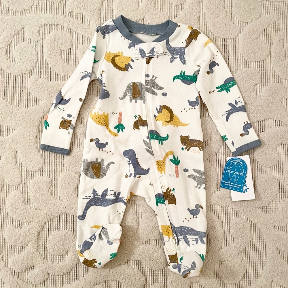 Carter’s baby boy Safari animals footed pjs NWT!